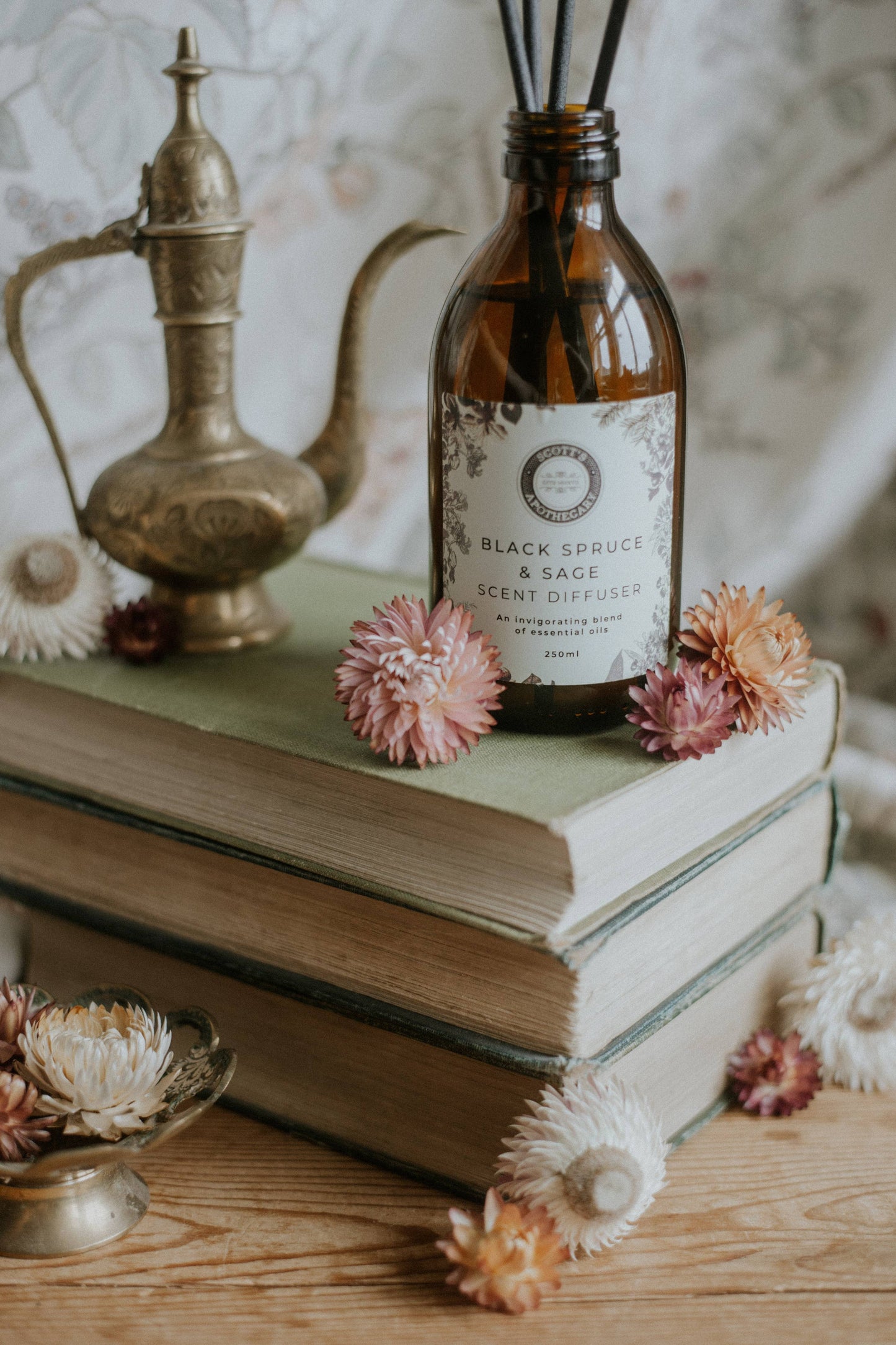 Scott's Apothecary Black Spruce & Sage Scent Diffuser featuring a cleansing blend of seven pure essential oils.