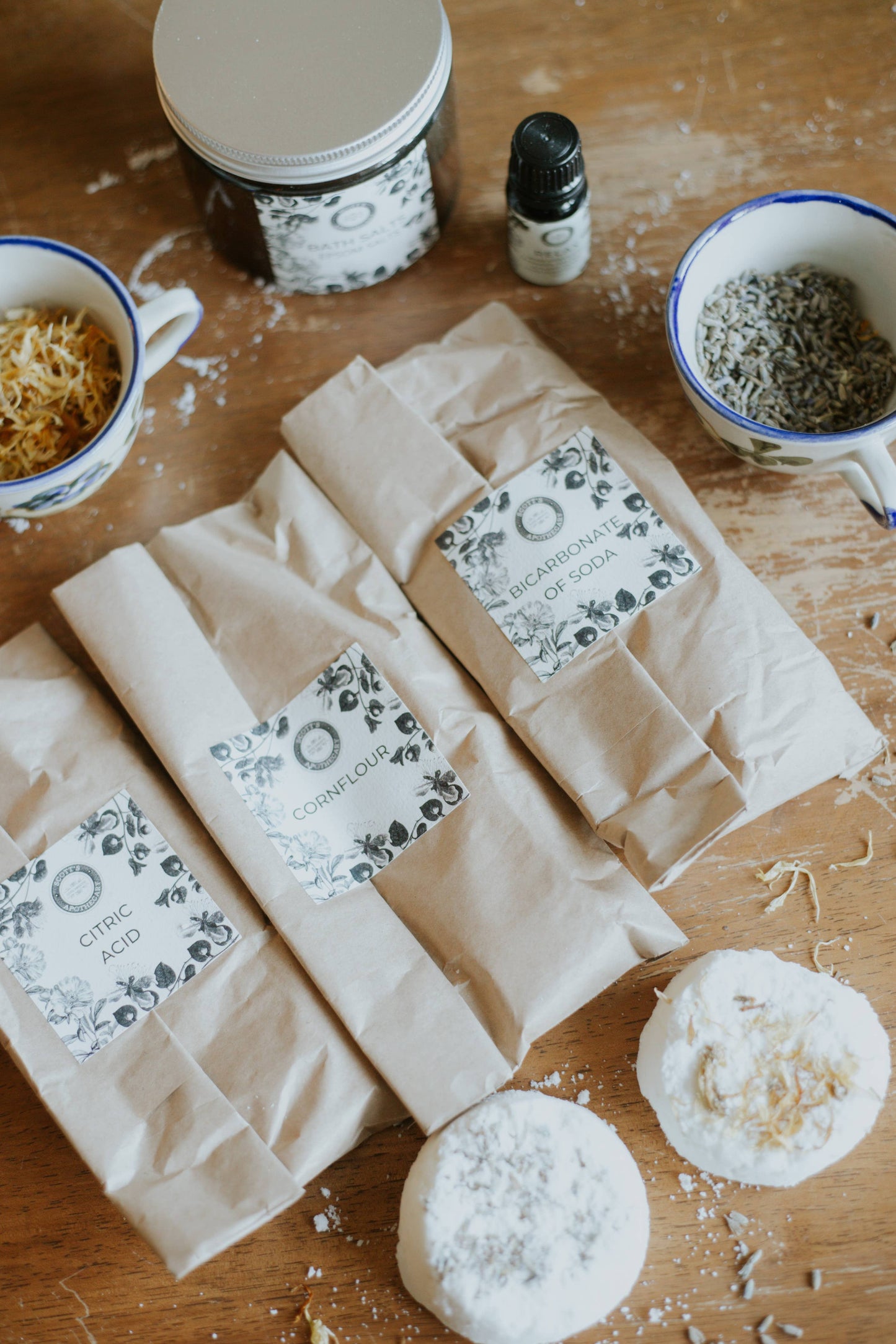 Scott's Apothecary - Make your own Natural Bath Bombs & Luxury Bath Salts