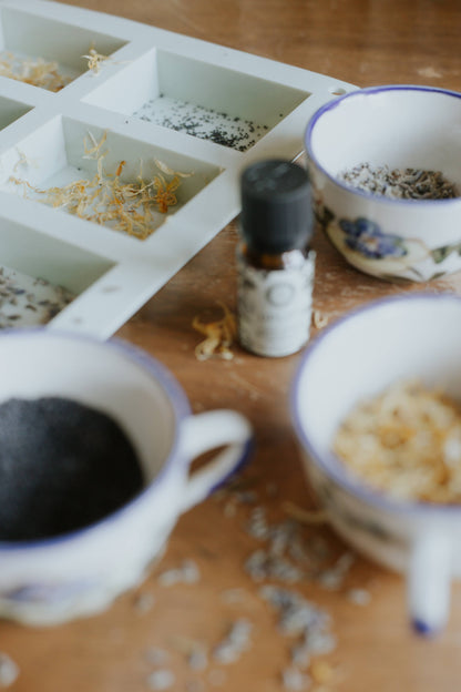 Scott's Apothecary - Make your own Melt & Pour Natural Soap