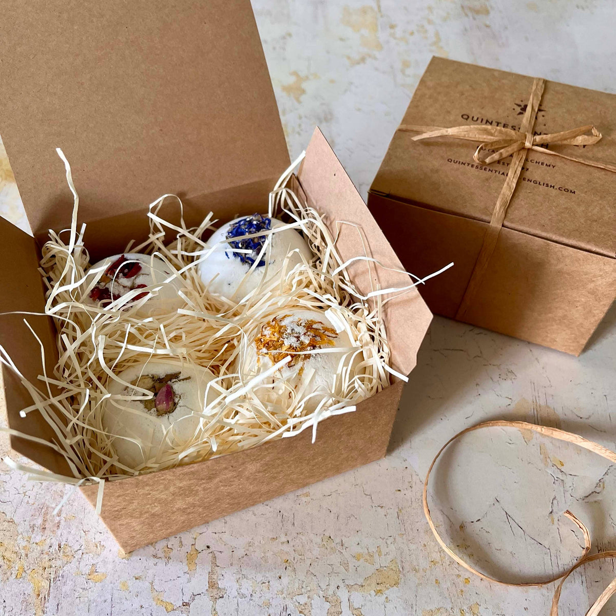 Quintessentially English - Magic Moments Bath Bomb Gift Box